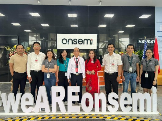 Trường Đại Học Công Nghệ Đồng Nai vừa được Công Ty TNHH On Semiconductor Việt Nam mời thăm và làm việc về việc làm và thực tập cho sinh viên khoa Công Nghệ